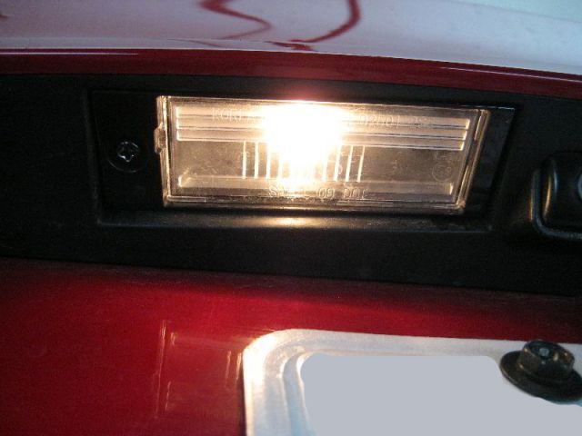 Замена лампы подсветки номера Хендай Ix35
